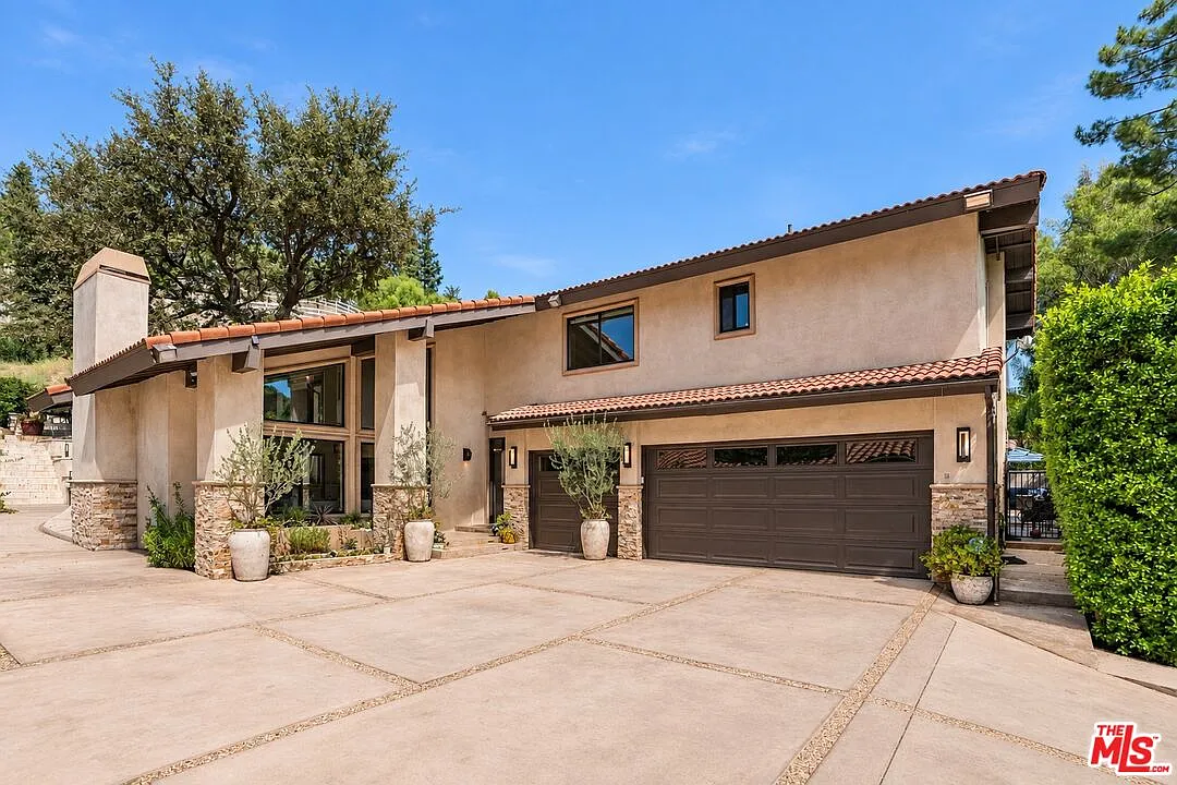 5 bed, 4.0 bath, 3461 sqft, $12,000 — Photo 4