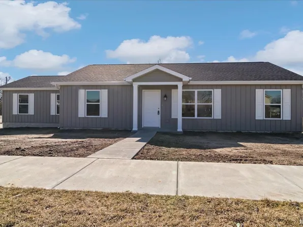 201 Carolina Dr, Vincennes, IN 47591