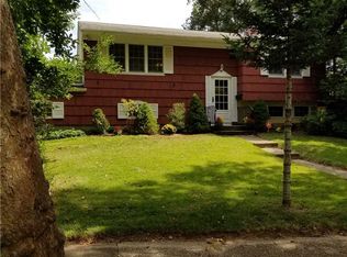 57 Victor Dr, East Northport, NY 11731