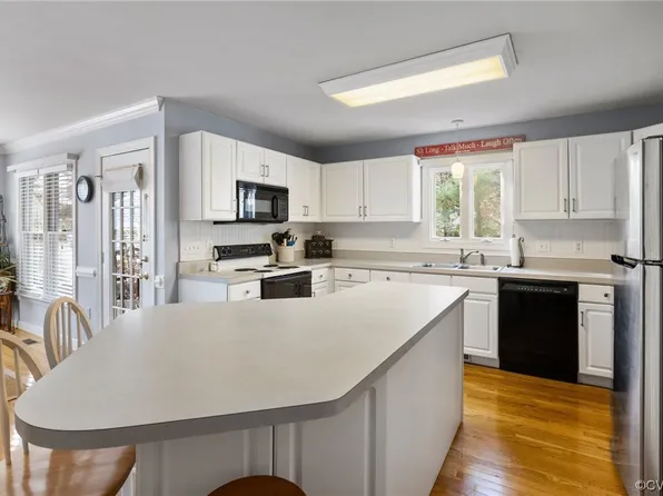 1619 Logwood Cir, Henrico, VA 23238
