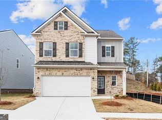 1314 Honeysuckle Ln, Hoschton, GA