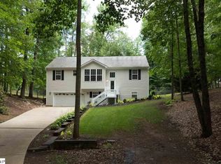 14 Holloway Cir, Greenville, SC 29609