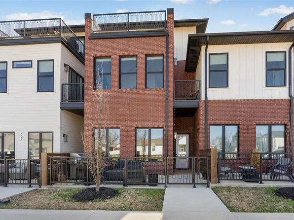 533 SW 5th St, Bentonville, AR 72712