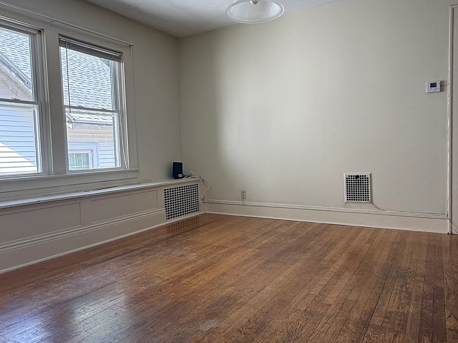 3 bed, 1640 sqft, $1,600 — Photo 2