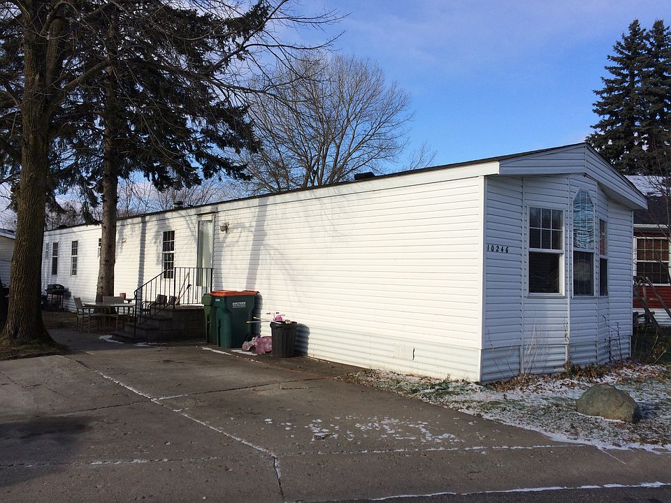 1st image of 10246 Pierce Pl NE