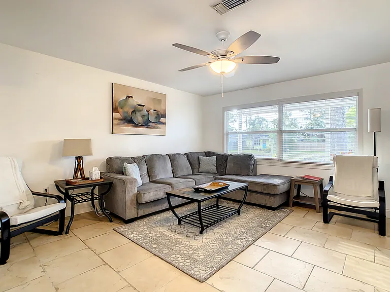 2437 Arapaho St — Photo 18