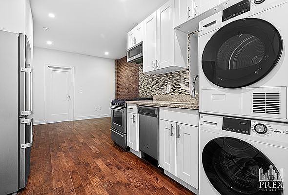 1st image of 176 E 85th St APT 1A