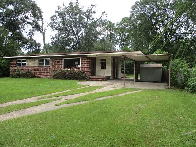 1st image of 912 Barbara Cir