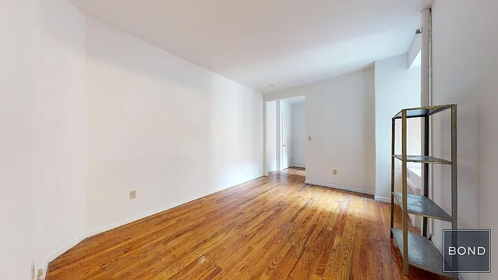 Rented by Bond New York | media 2