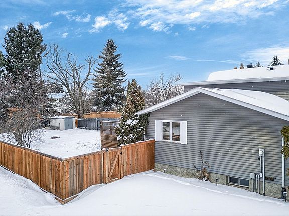 4th image of 632 Wahstao Rd NW