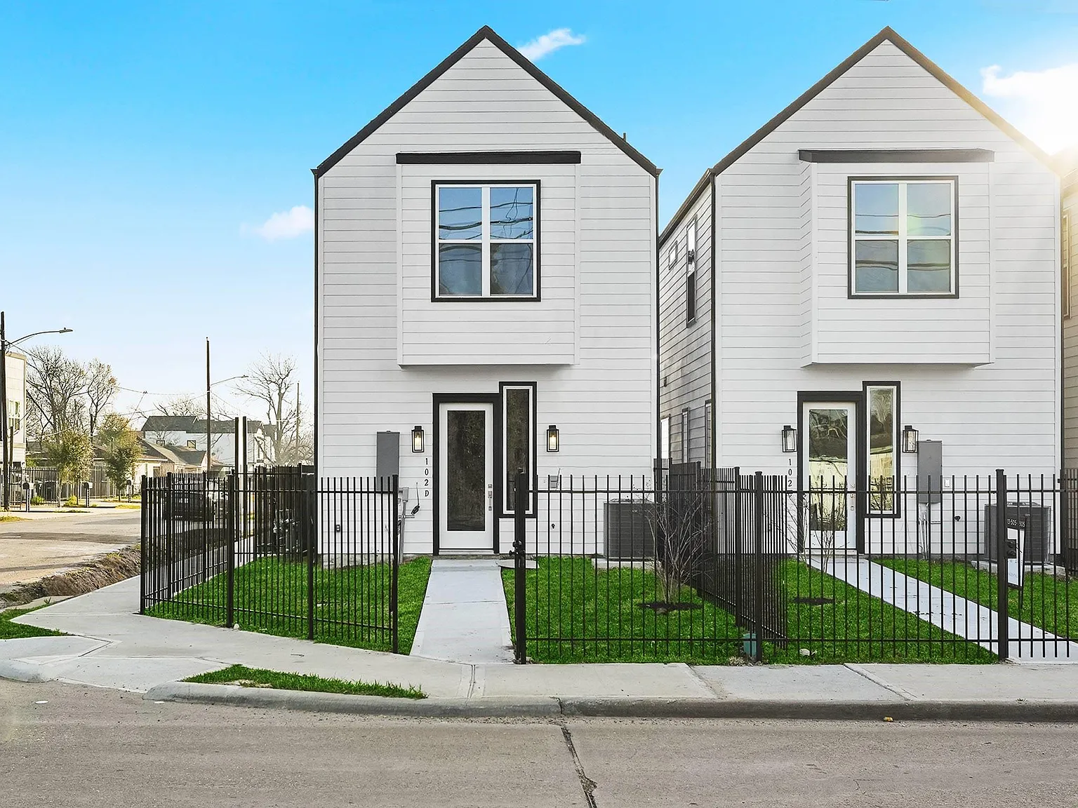 3 bed, 2.5 bath, 1406 sqft, $2,099 — Photo 2