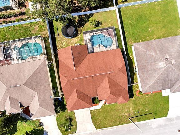 4th image of 704 Monaco Dr