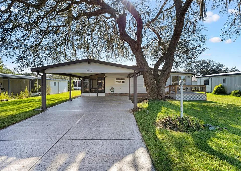 732 Royal Palm Ave
