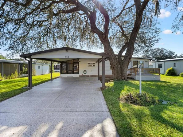 732 Royal Palm Ave, Lady Lake, FL 32159