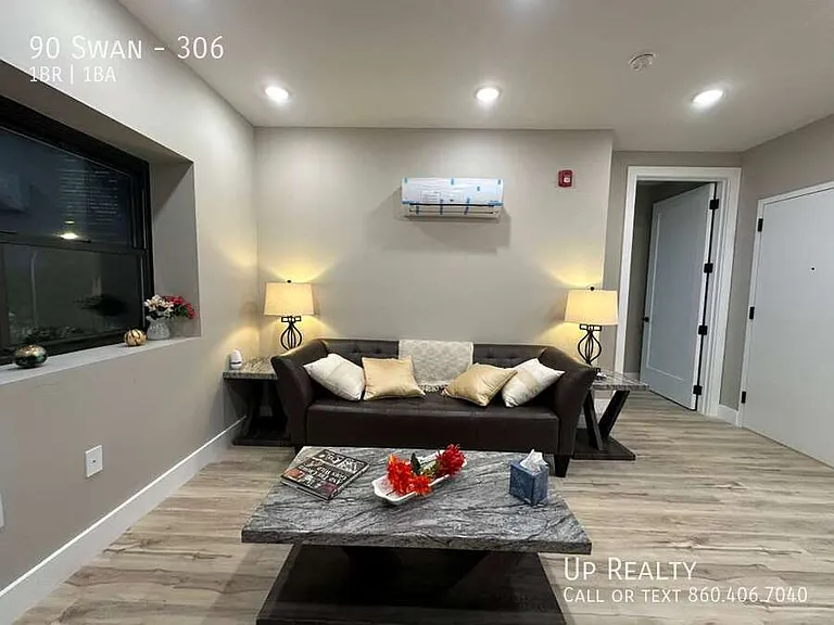 90 N Swan St #306 — Photo 36