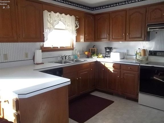 5th image of 108 Canterbury Dr