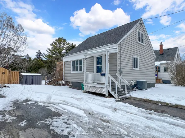 383 Campbell St, Cobourg, ON K9A 4C1