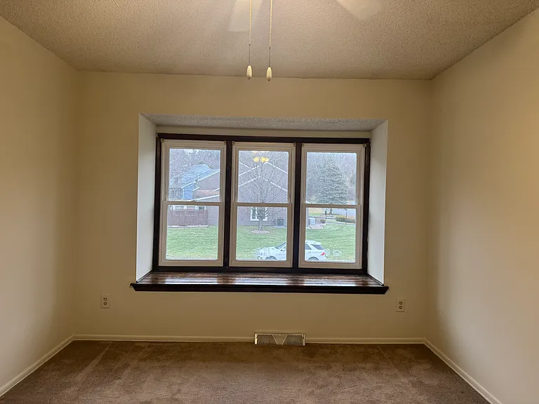92 Westchester Dr — Photo 19