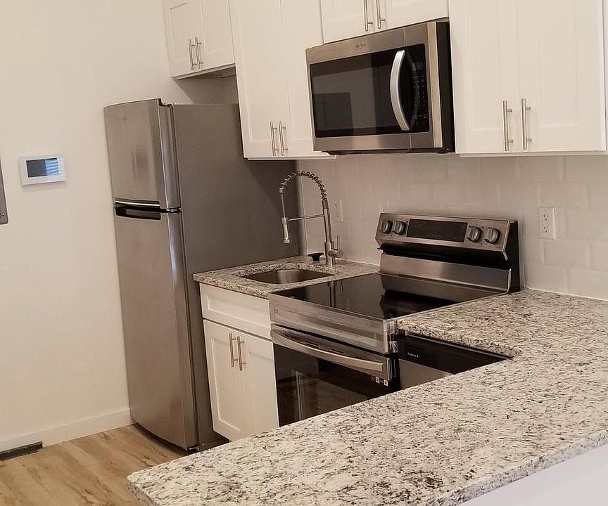 1st image of 247 S 16th St
