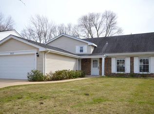 827 Lehigh Ln, Buffalo Grove, IL 60089