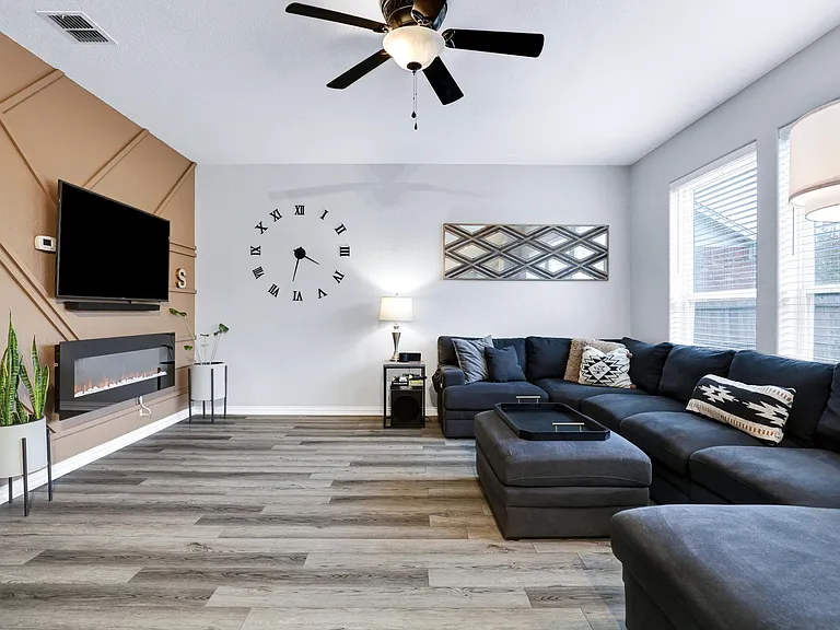 8623 Finlandia Gap — Photo 7