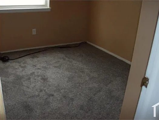 15120 W Nine Mile Rd — Photo 25