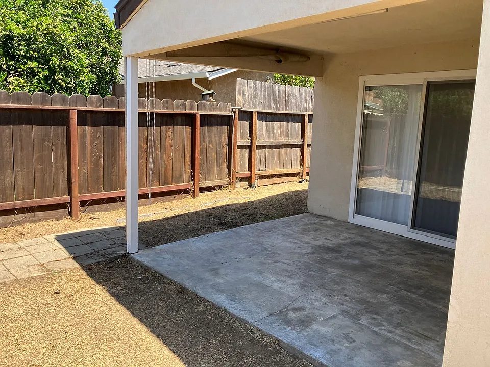2025 Wylie Drive, Modesto, CA 95355