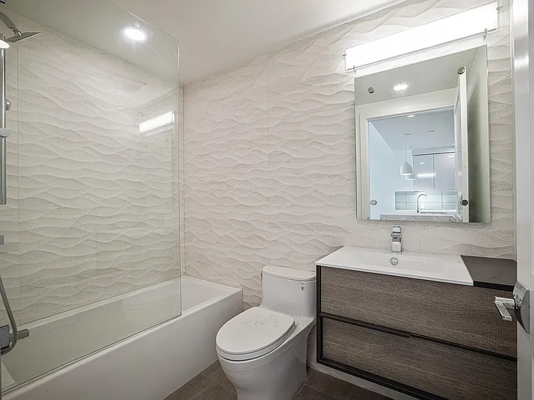 1335 Larkin St #203 — Photo 25