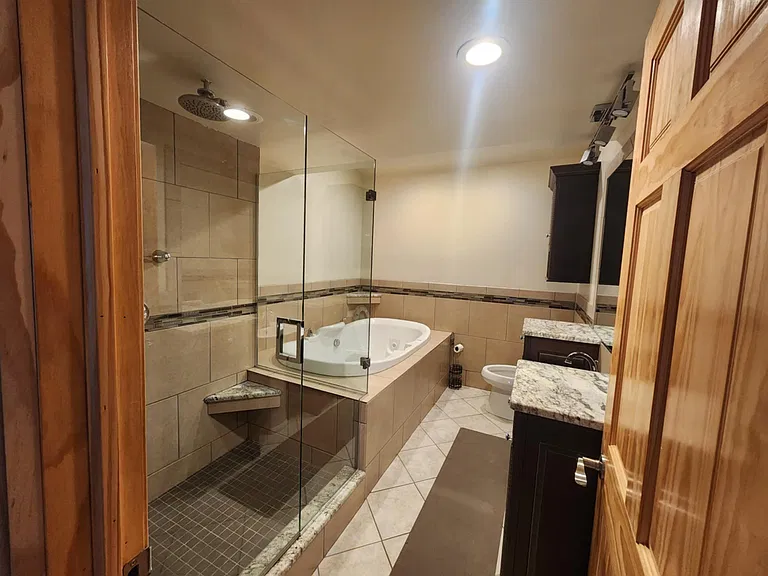 327 Hillcrest Ave #1 — Photo 8
