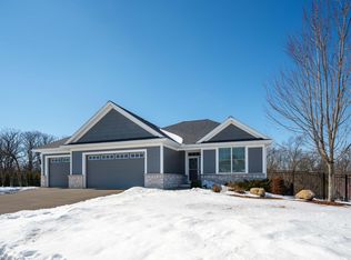 2482 Fieldstone Rd SW, Rochester, MN 55902