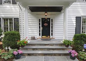 3rd image of 533 Highbrook Ave