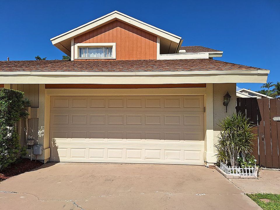 2 car garage, 4 car driveway