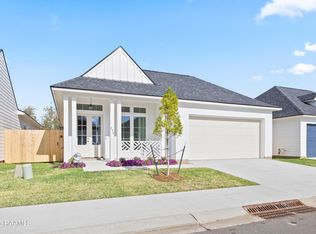 240 Jagged Grove Ln, Youngsville, LA 70592