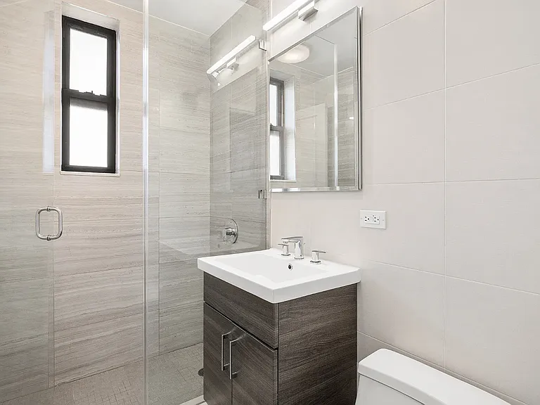 210 W 70th St #1408 — Photo 8