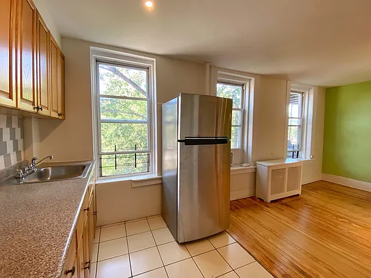 Rented by Ideal Properties Group | media 11