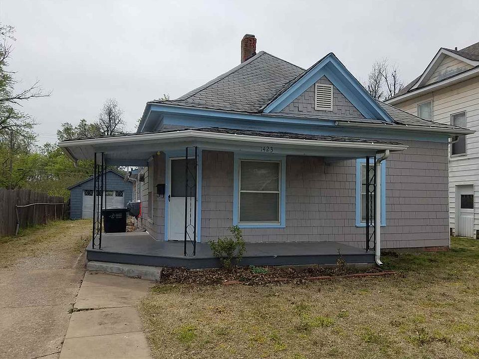 1st image of 1423 E Randolph Ave