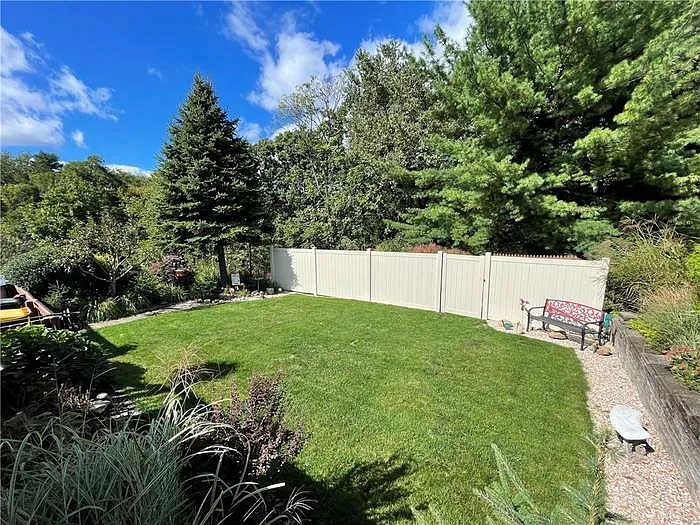 222 Rolling Dr — Photo 41