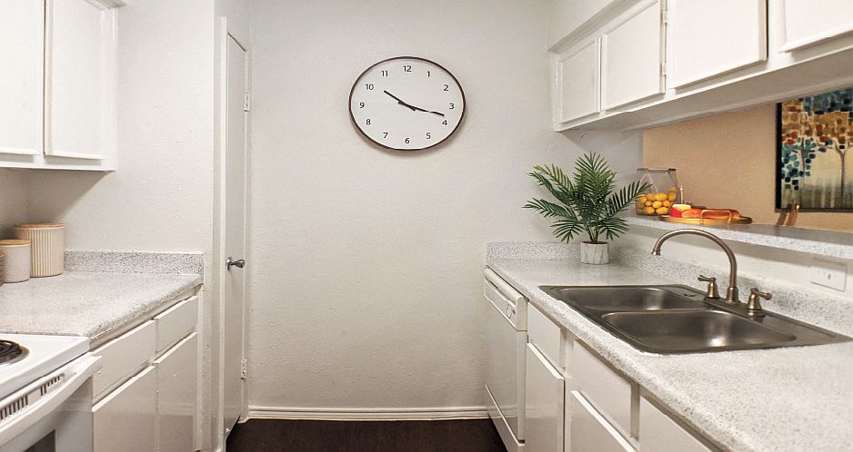 1st image of 6403 Del Monte Dr APT 117