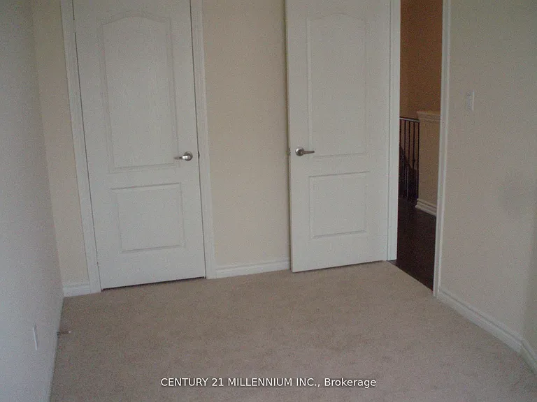 62 Magdalene Cres — Photo 11