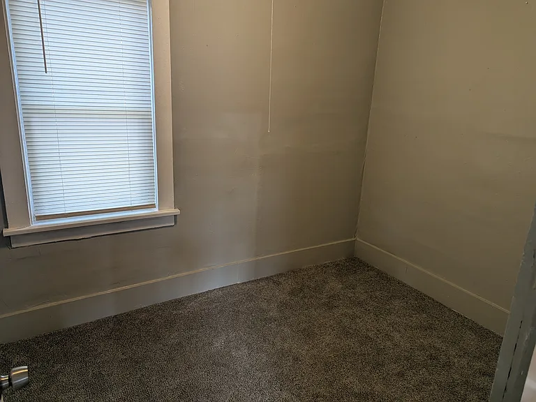 8 Keppel St — Photo 9