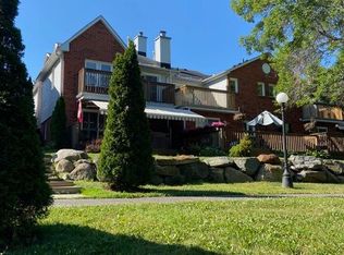 39 Shoreline Dr, Bracebridge, ON P1L 1Z3