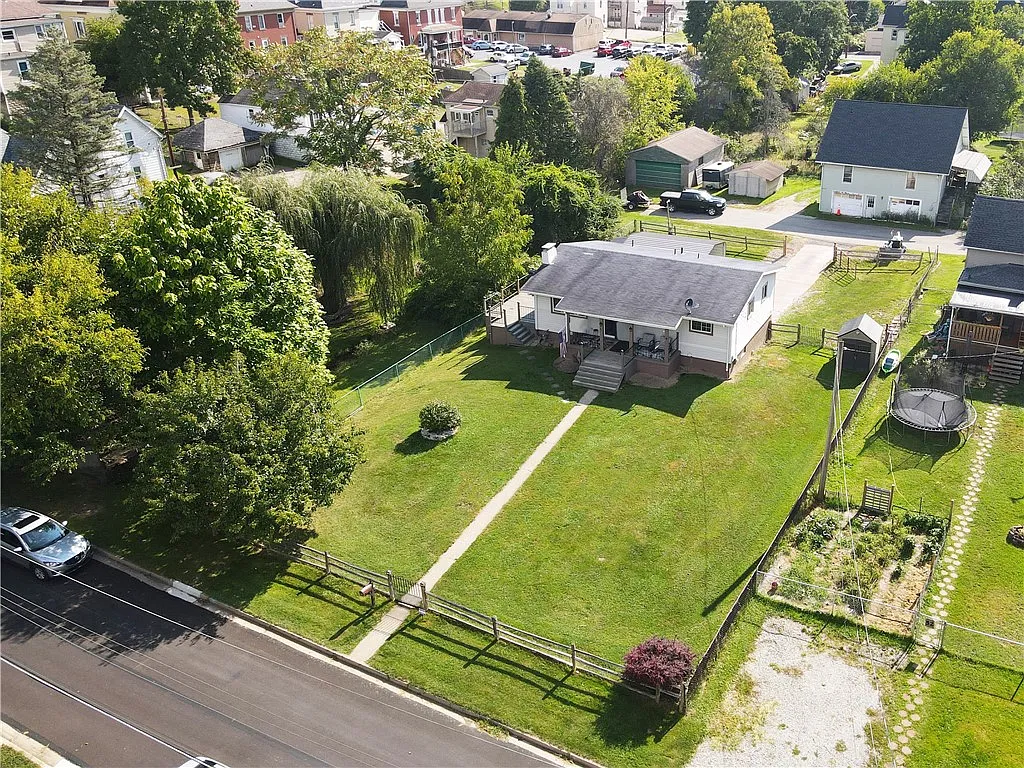 46 Rural Ave photo 1