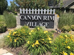 844 NW 19th St, Redmond, OR 97756