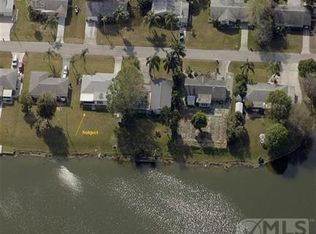 801 Monet St, Lehigh Acres, FL 33936