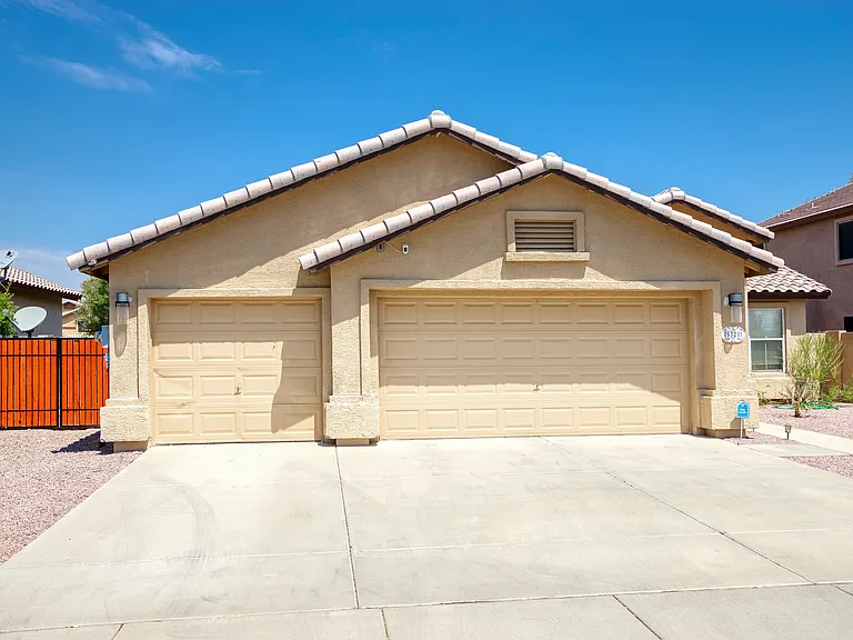 5320 W Taro Ln — Photo 1