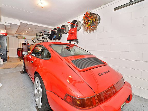 Tandem Garage