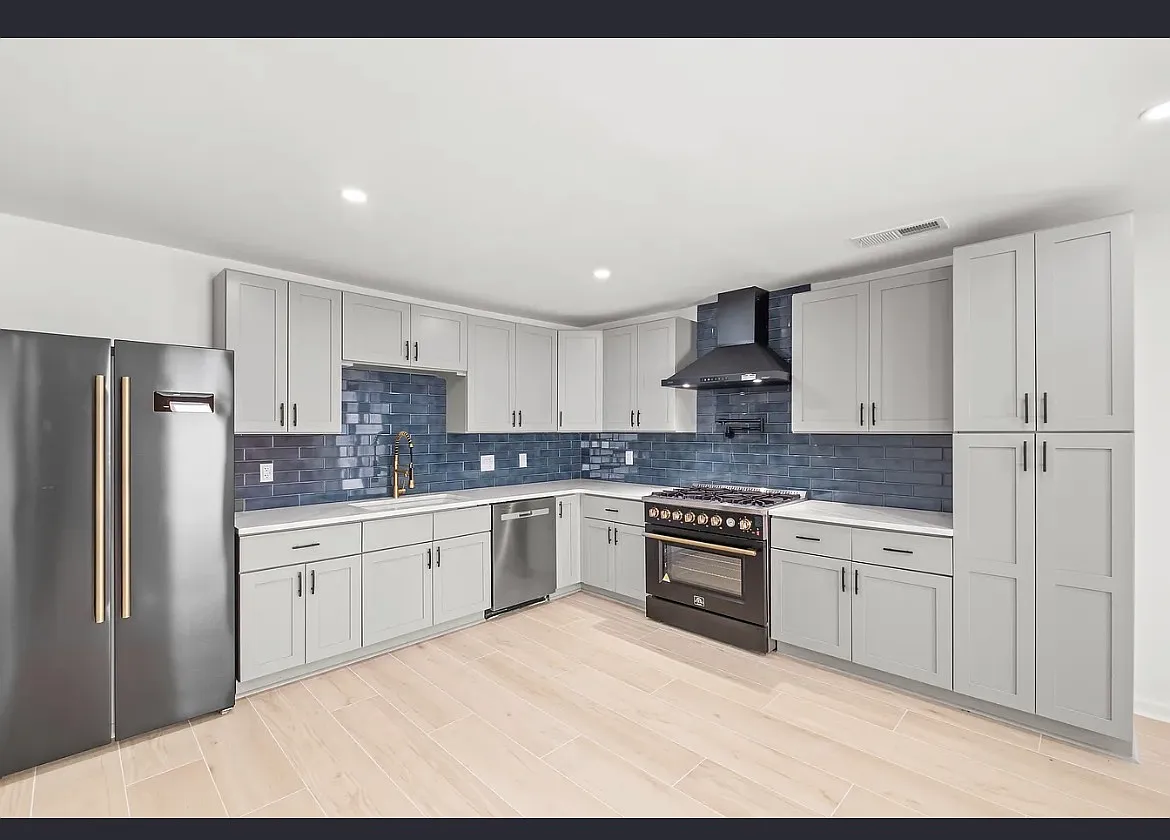 4 bed, 2851 sqft, $2,900 — Photo 3