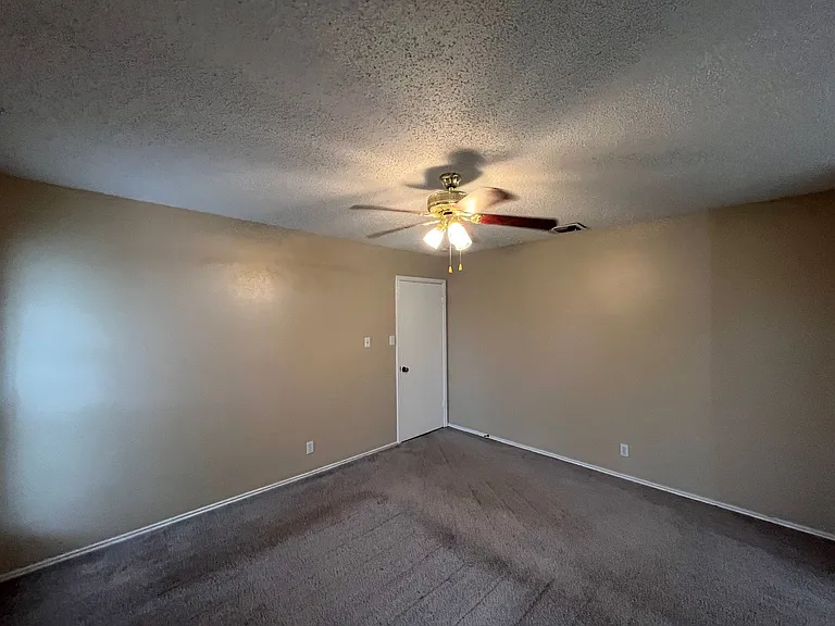 7026 Silver Cyn — Photo 17