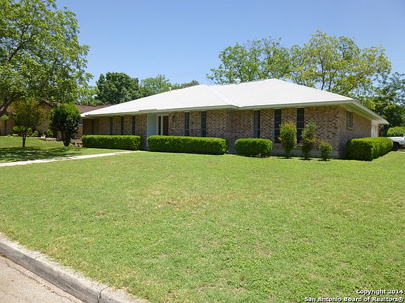 2nd image of 6802 King Louis Dr