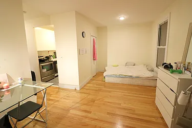 Rented by David Francis New York LLC